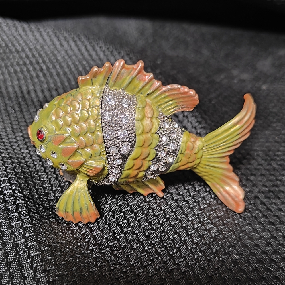 Colorful Fish Brooch Set - Picture 7 of 11